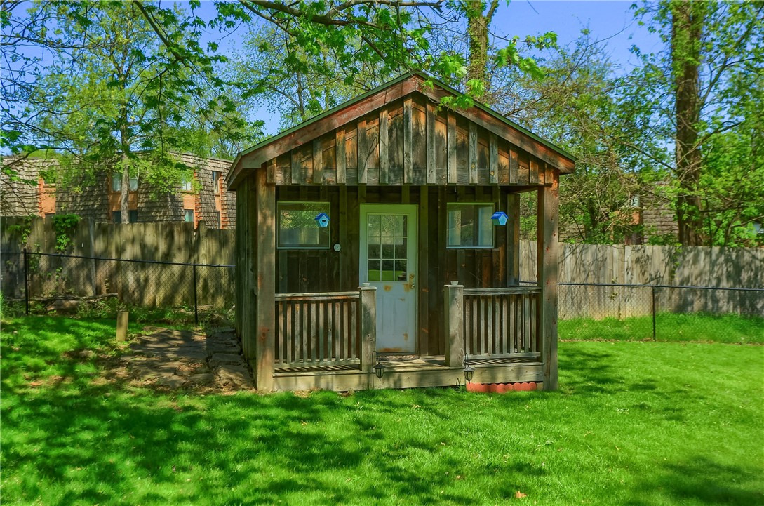 223 Springer Dr