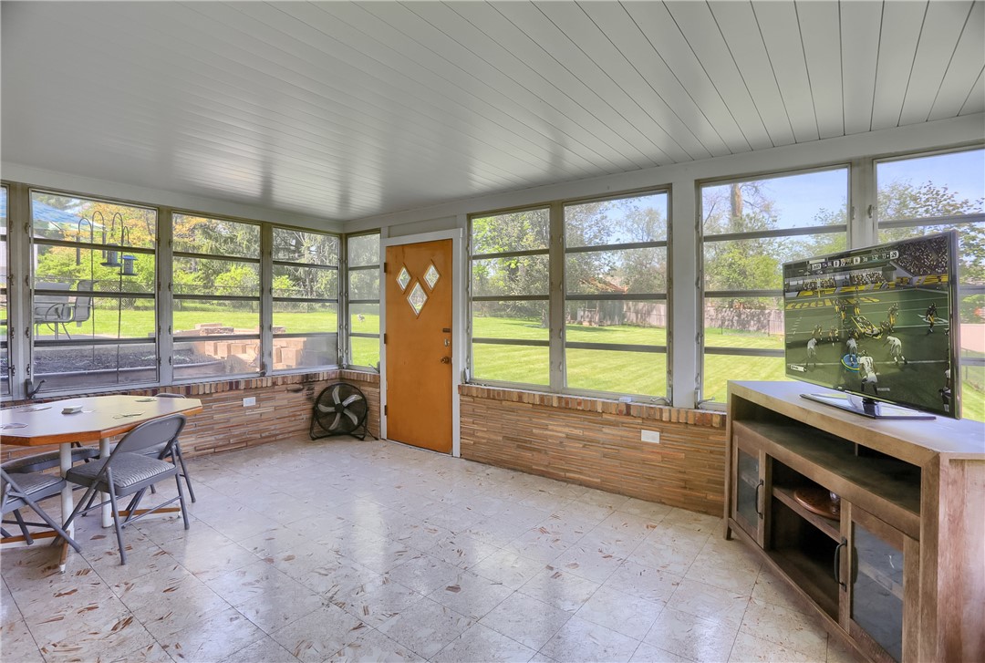 223 Springer Dr