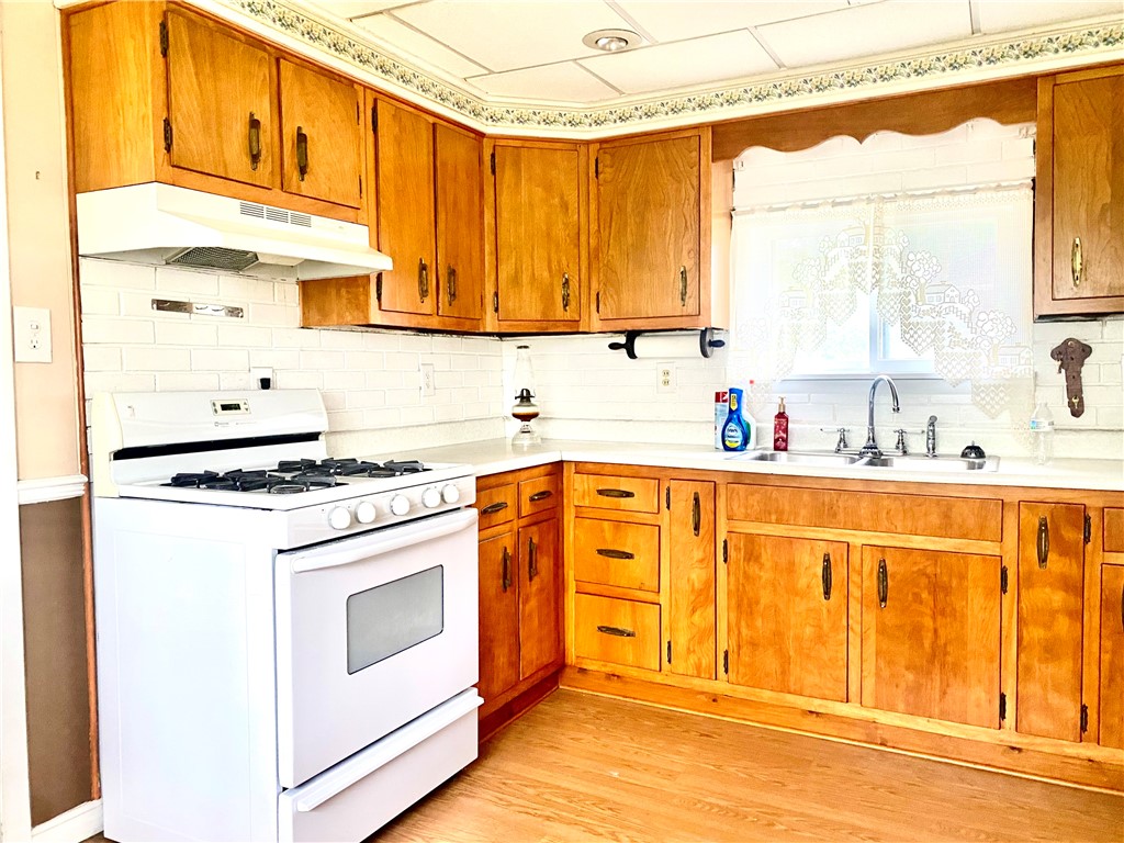 105 S Mulberry