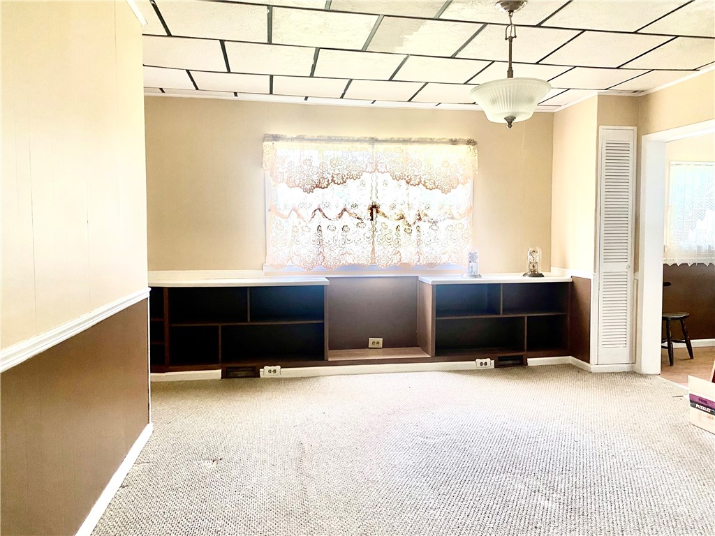105 S Mulberry