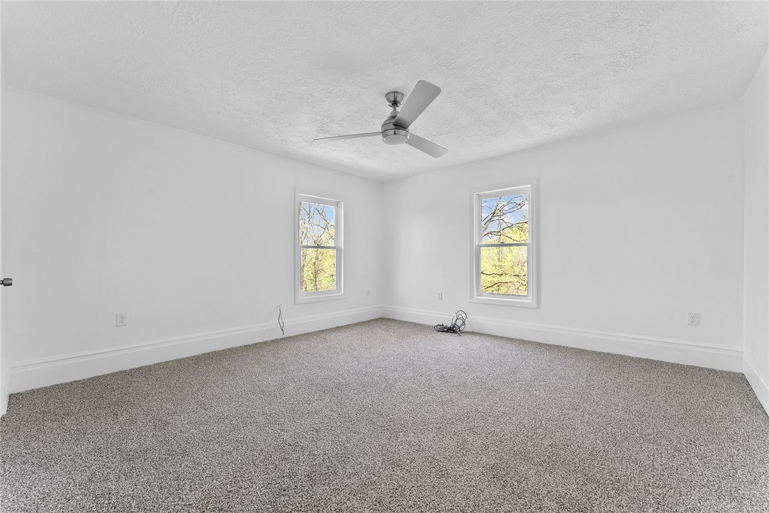 109 White St