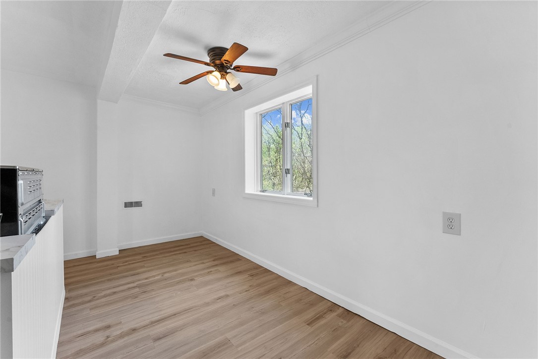 109 White St