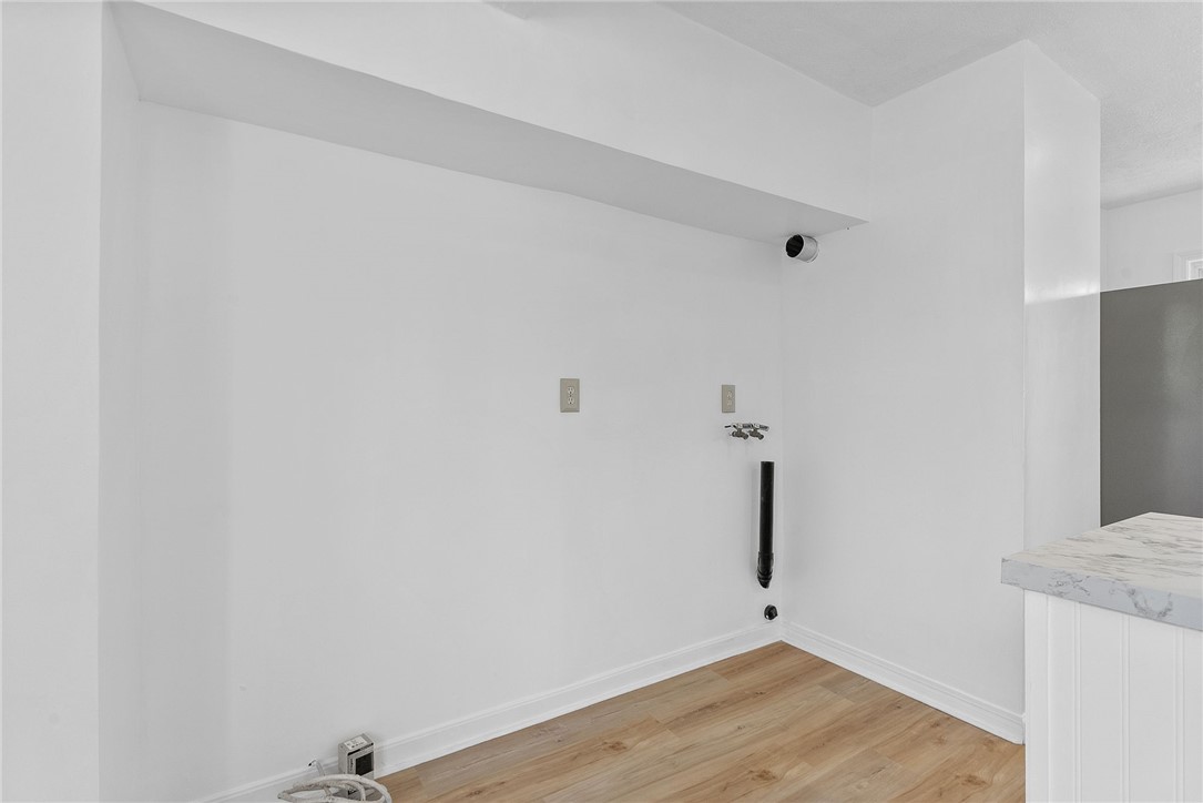 109 White St
