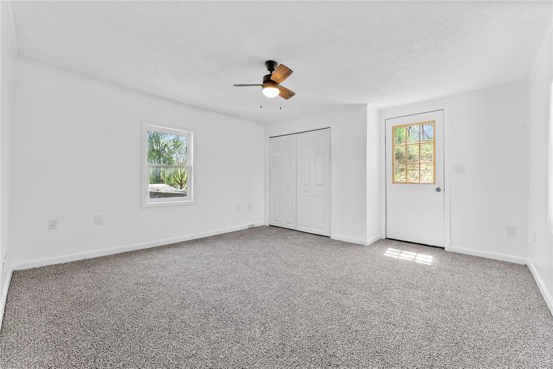 109 White St