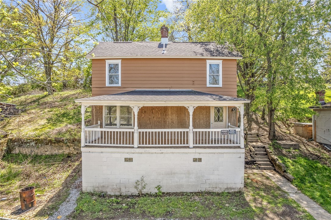 109 White St