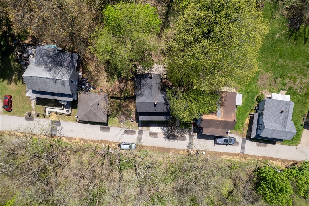 109 White St