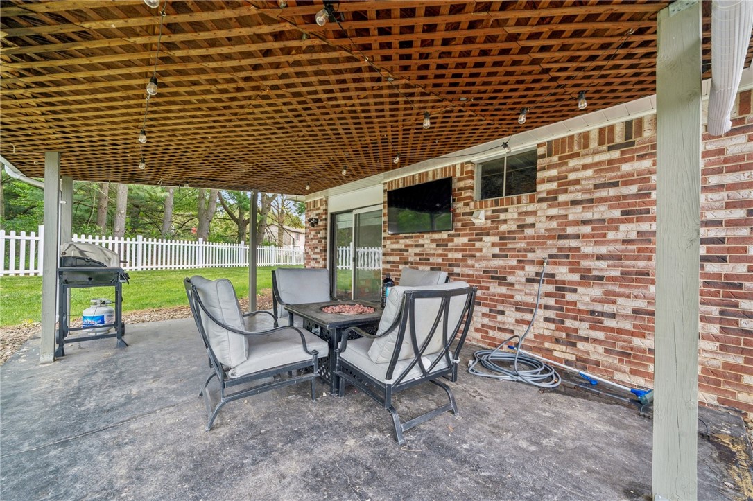 1 Fitch Ln