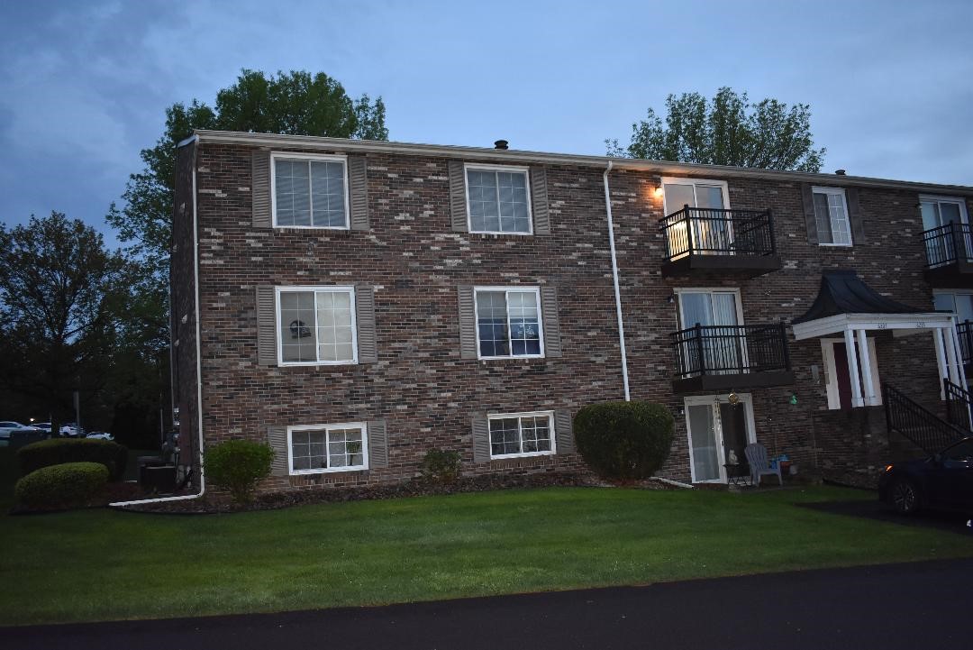 6217 Patrick Henry Dr