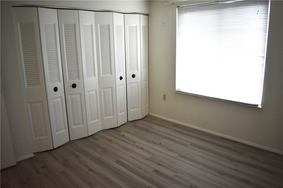 6217 Patrick Henry Dr