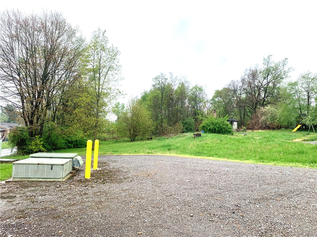 315 Whitestown Rd