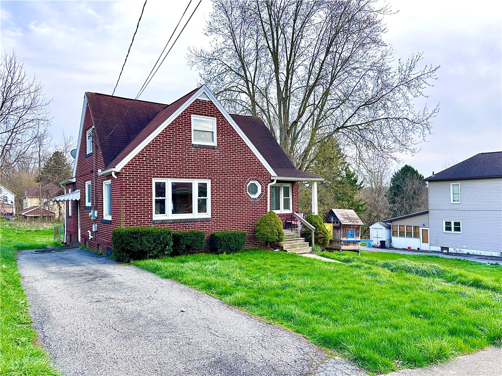 706 E Long Ave