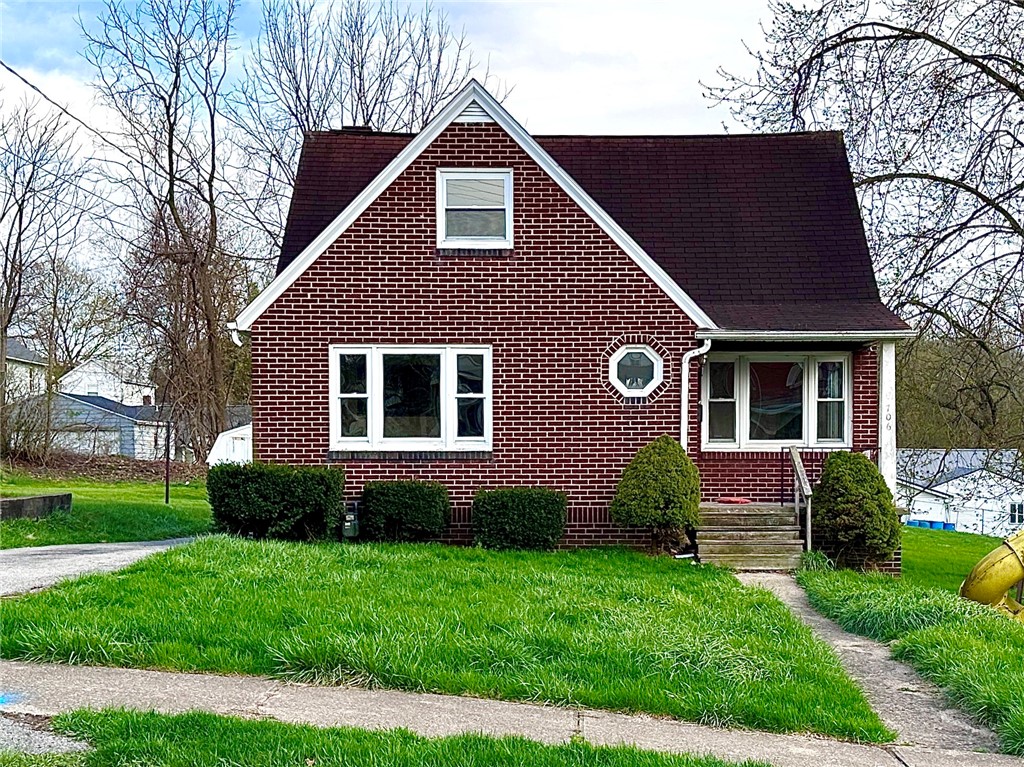706 E Long Ave