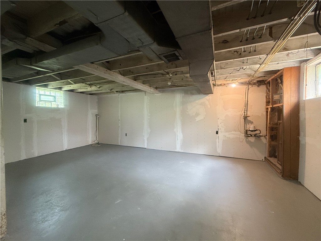 251 Neilson Ave