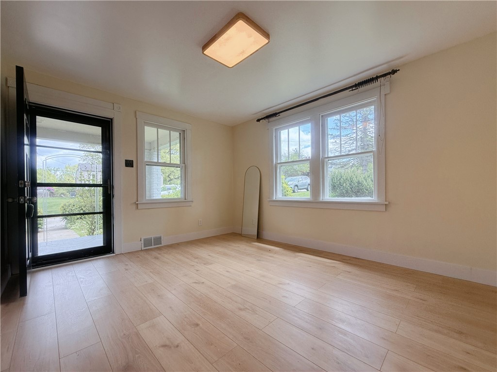 251 Neilson Ave