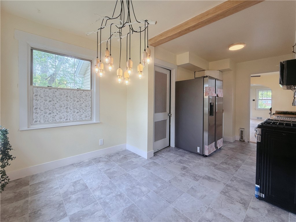 251 Neilson Ave