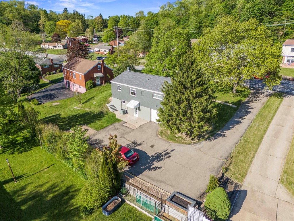 1827 Brodhead Rd