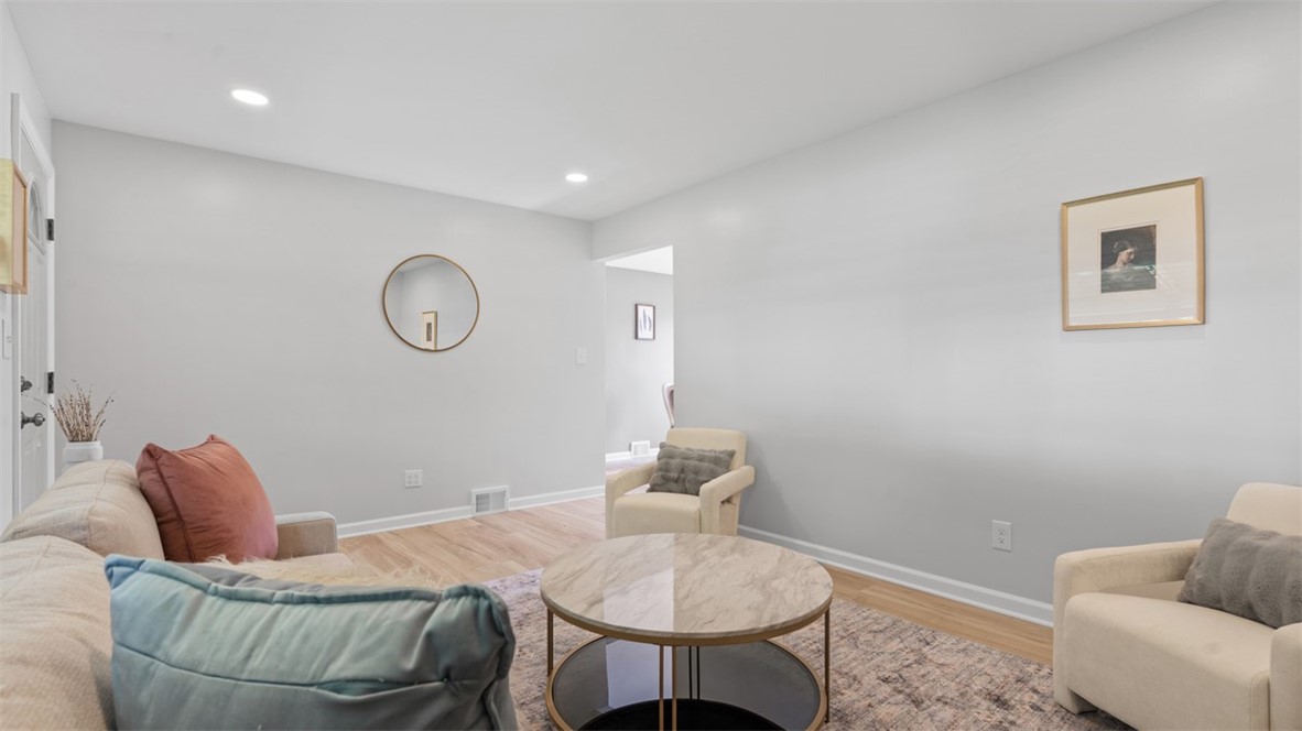 1827 Brodhead Rd