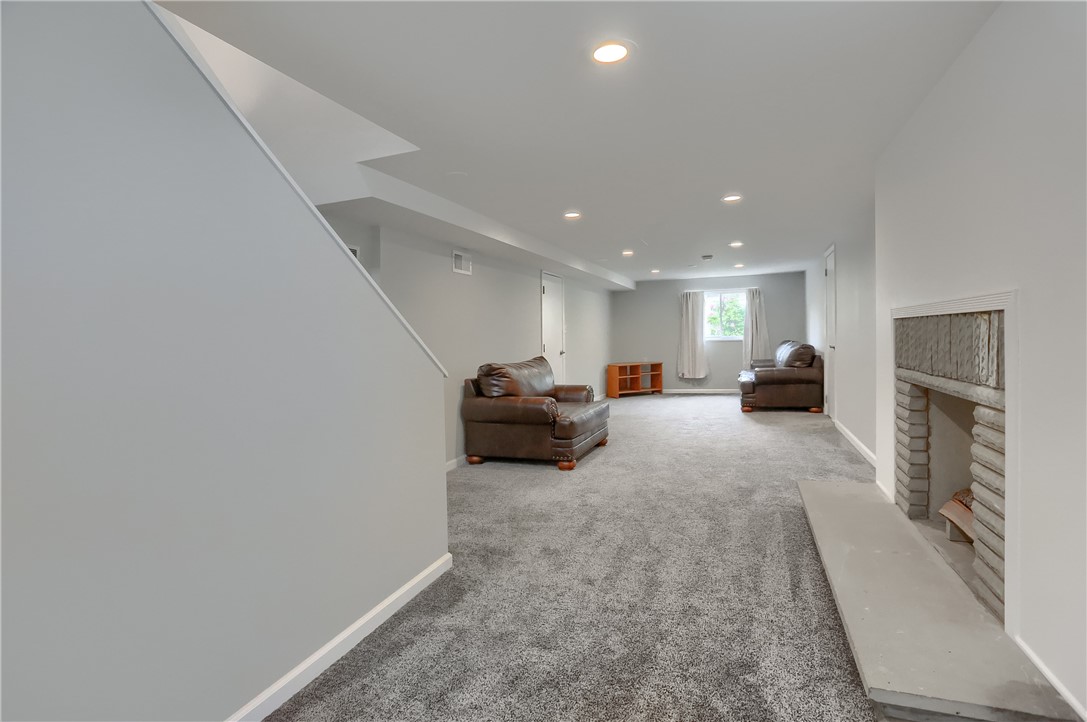1919 Arden Drive