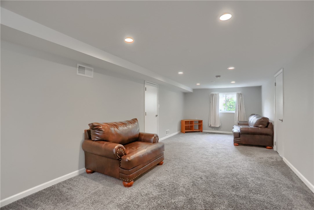 1919 Arden Drive