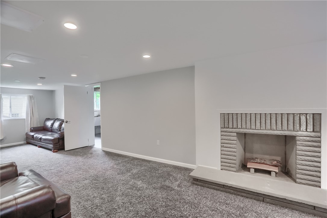 1919 Arden Drive