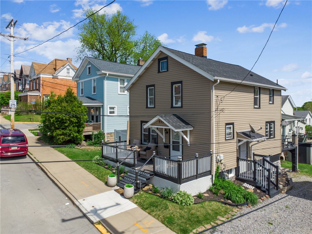535 Adams St