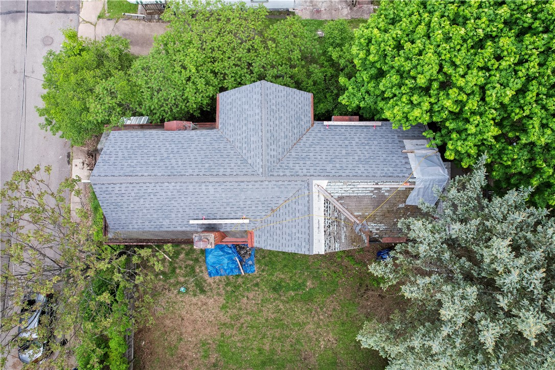 321 Kennedy Ave