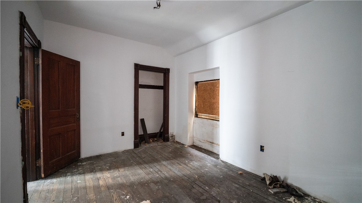 321 Kennedy Ave