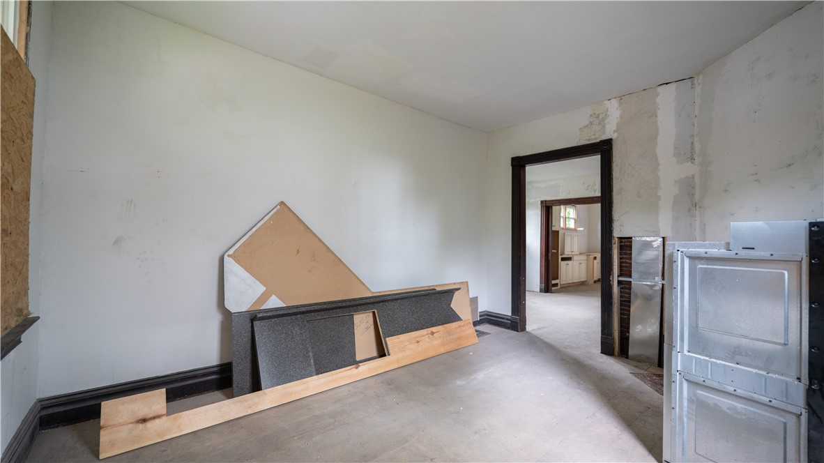 321 Kennedy Ave