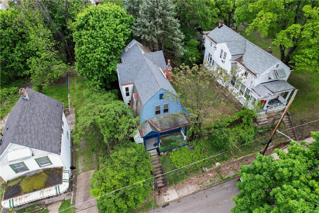 321 Kennedy Ave