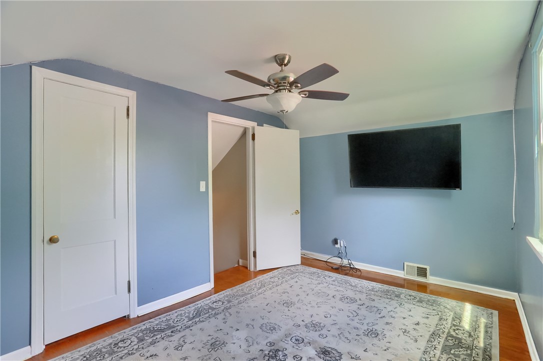 304 Petain St