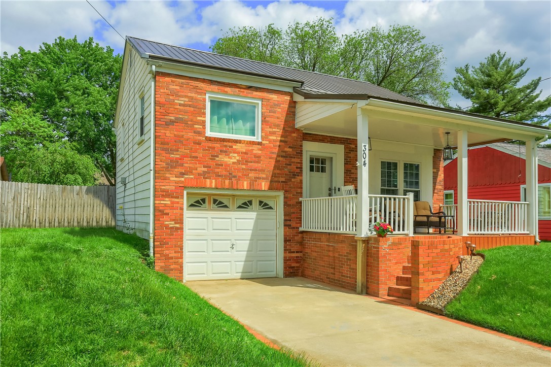 304 Petain St