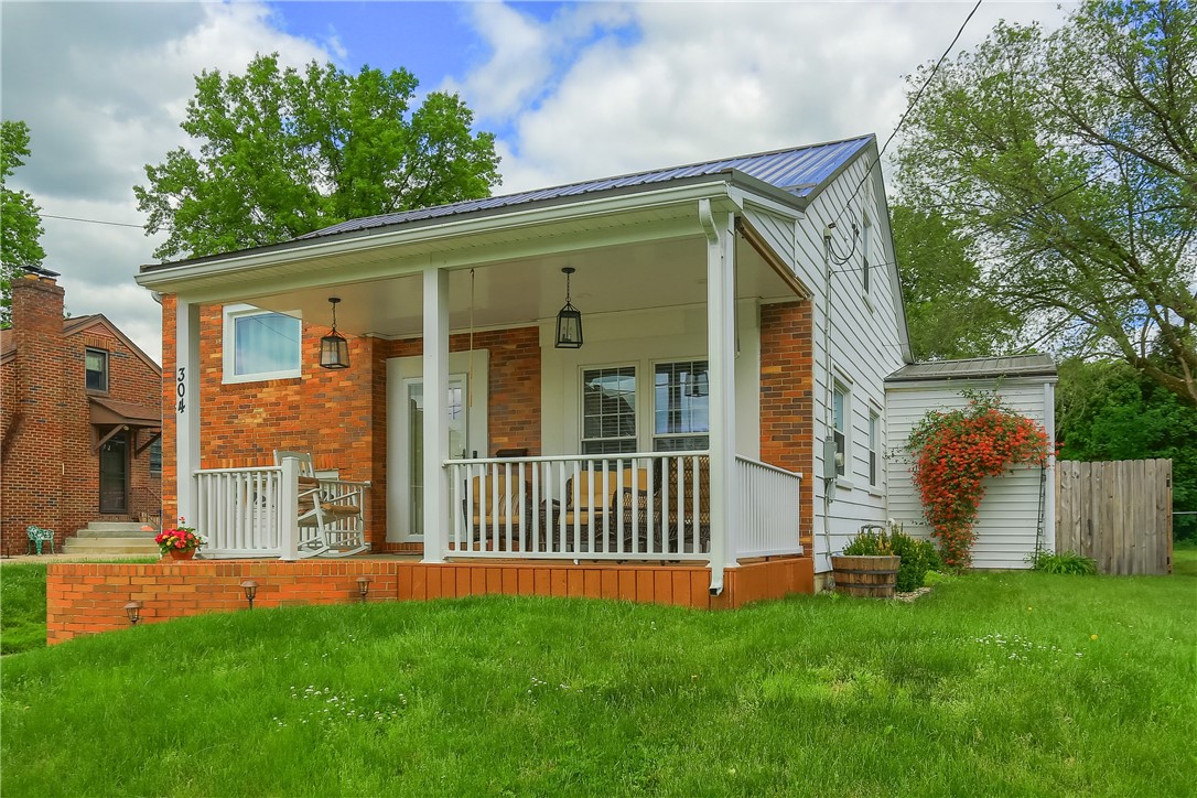 304 Petain St