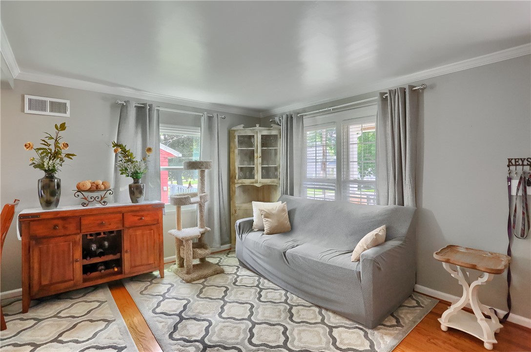 304 Petain St