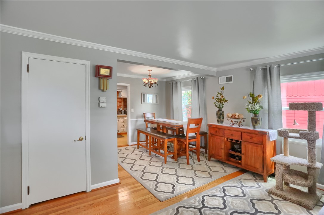 304 Petain St