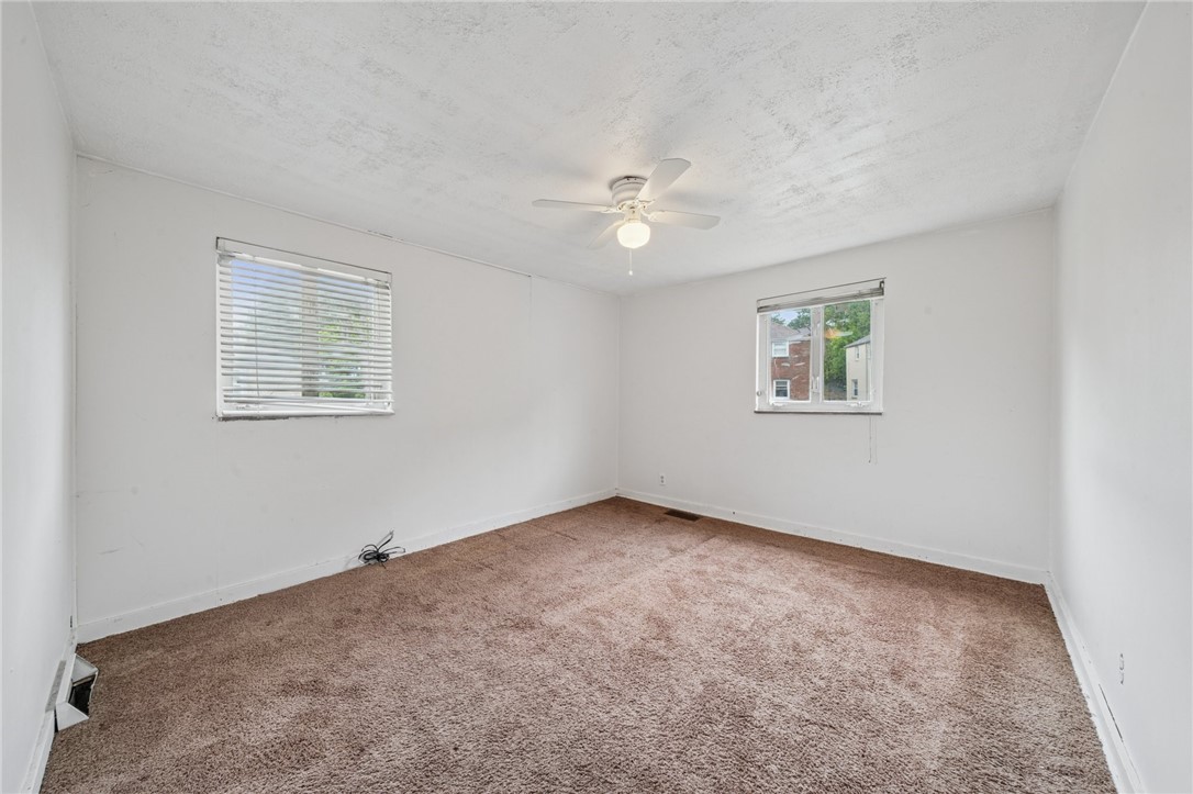 1124 Ridgeland Dr