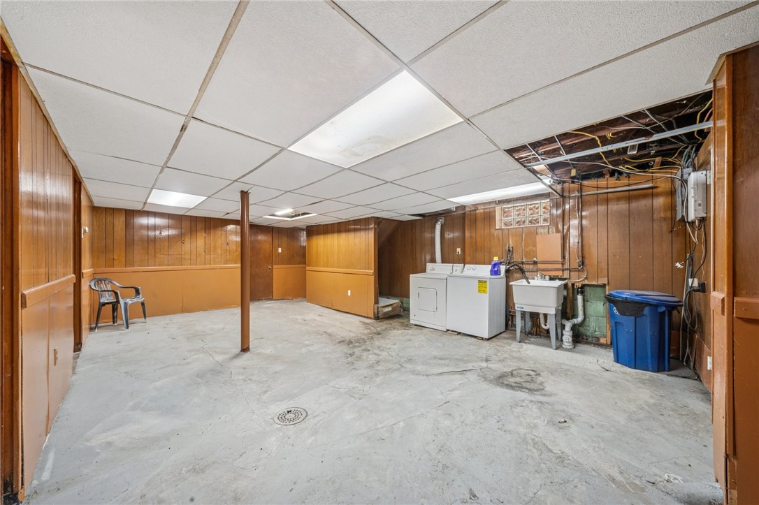 1124 Ridgeland Dr