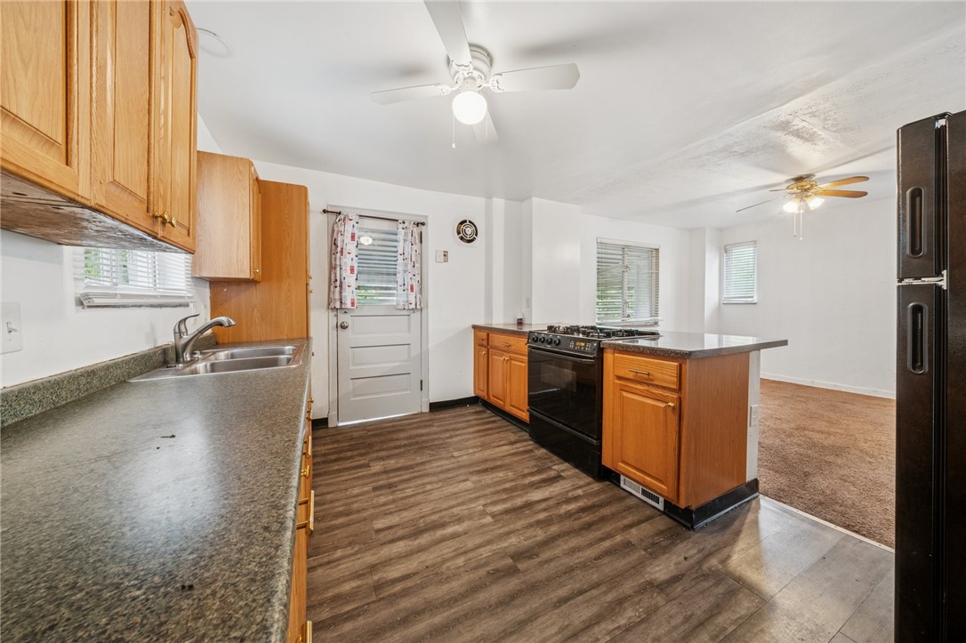 1124 Ridgeland Dr