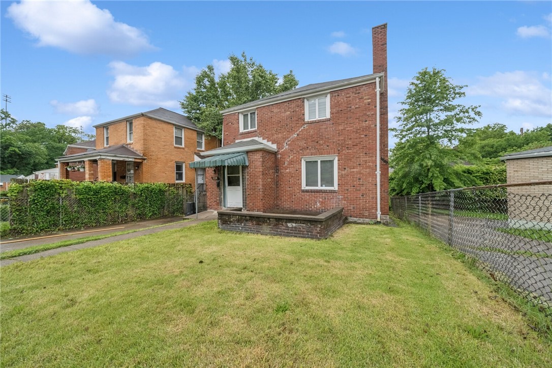 1124 Ridgeland Dr