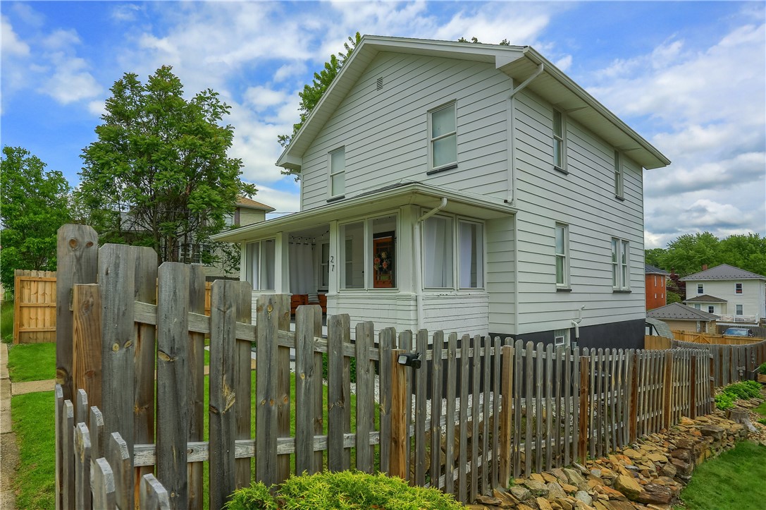 27 Laurel Ave