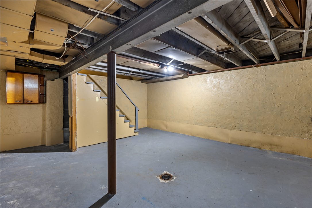 512 Pine Ave.