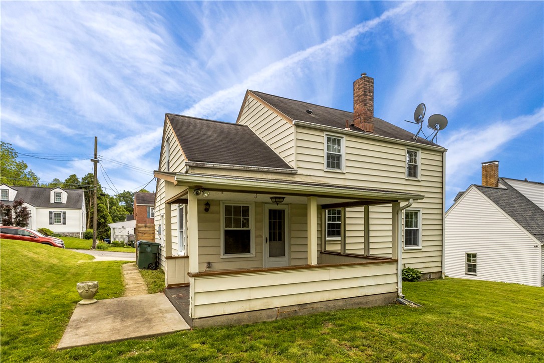 512 Pine Ave.