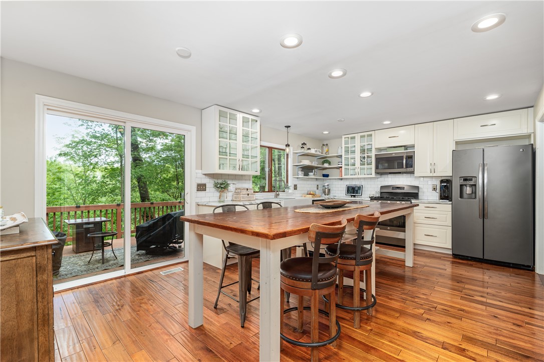 1157 Woodhill Drive