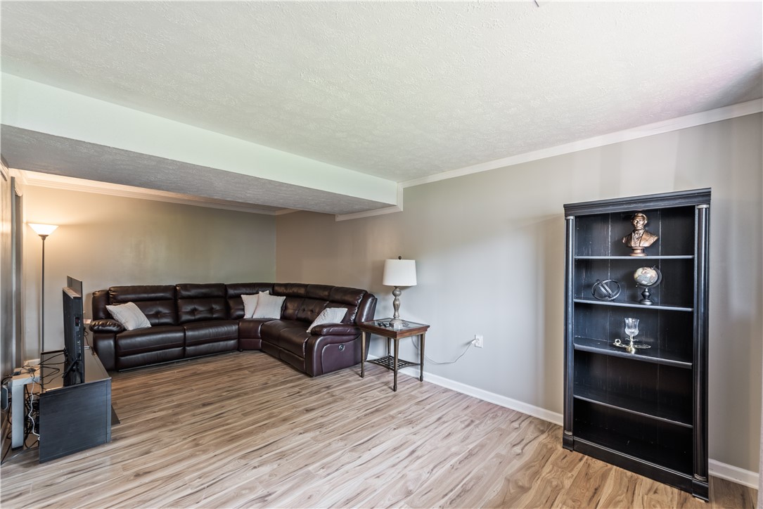 102 Castle Hill Rd