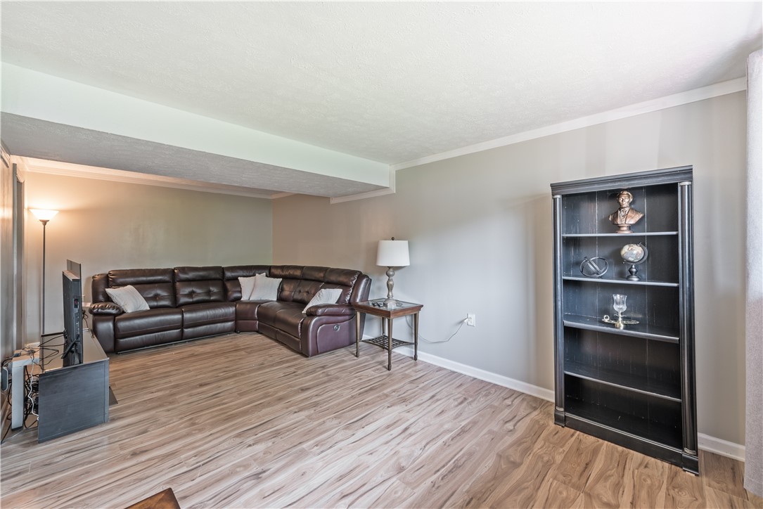 102 Castle Hill Rd
