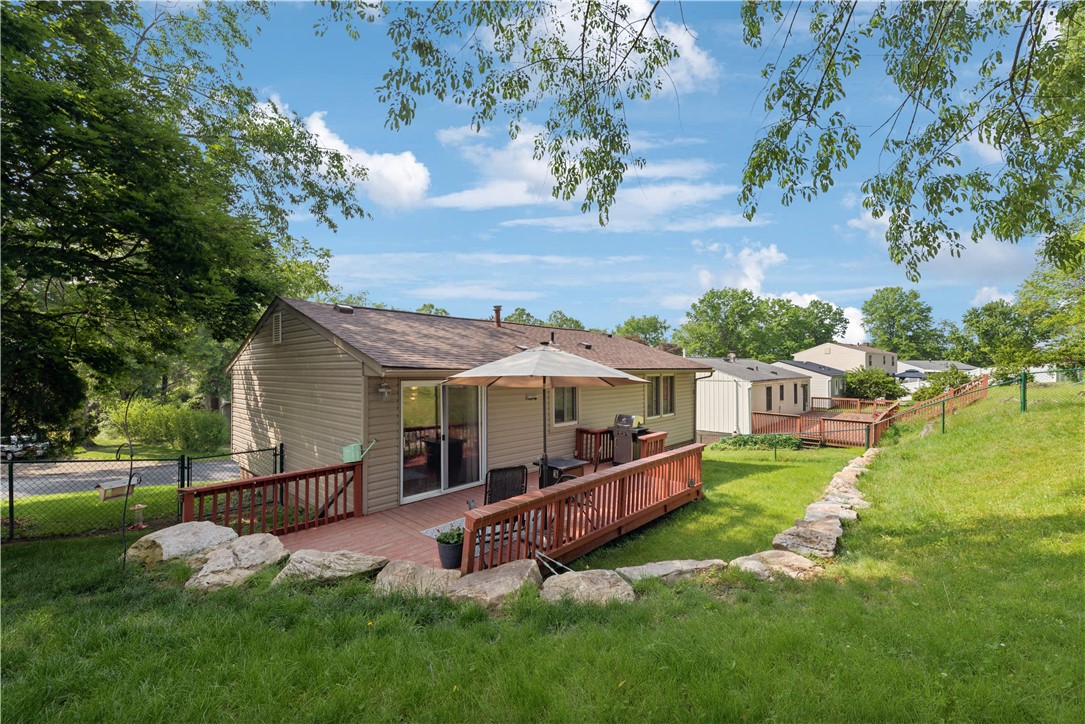 102 Castle Hill Rd