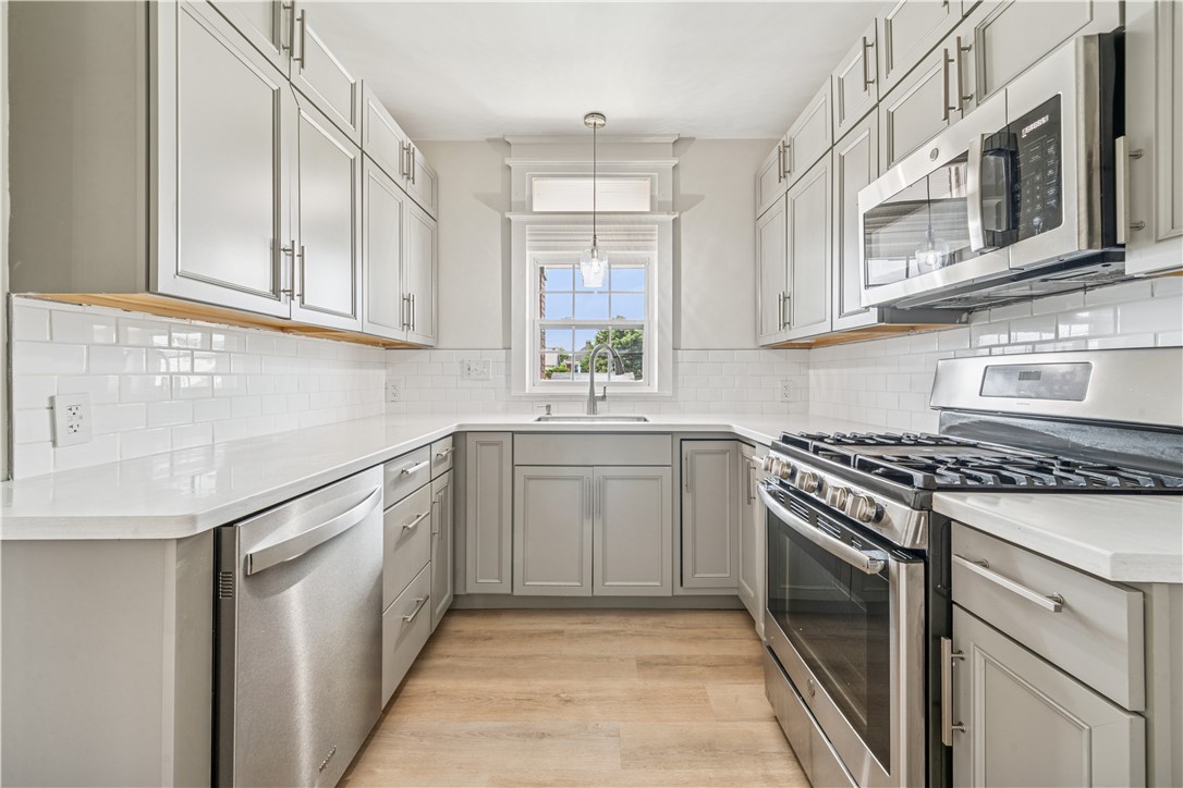 144 W Schwab Ave
