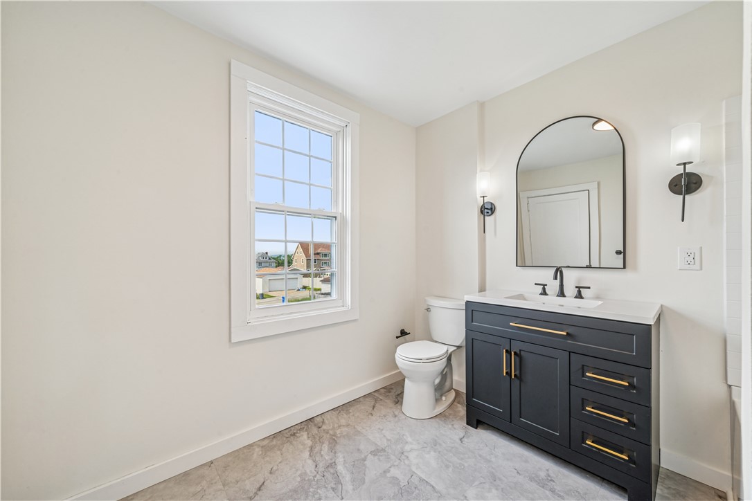 144 W Schwab Ave