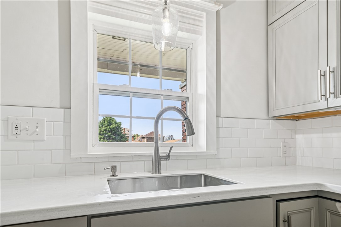144 W Schwab Ave