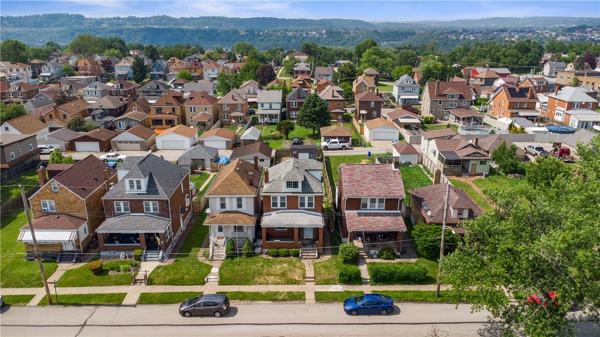 144 W Schwab Ave