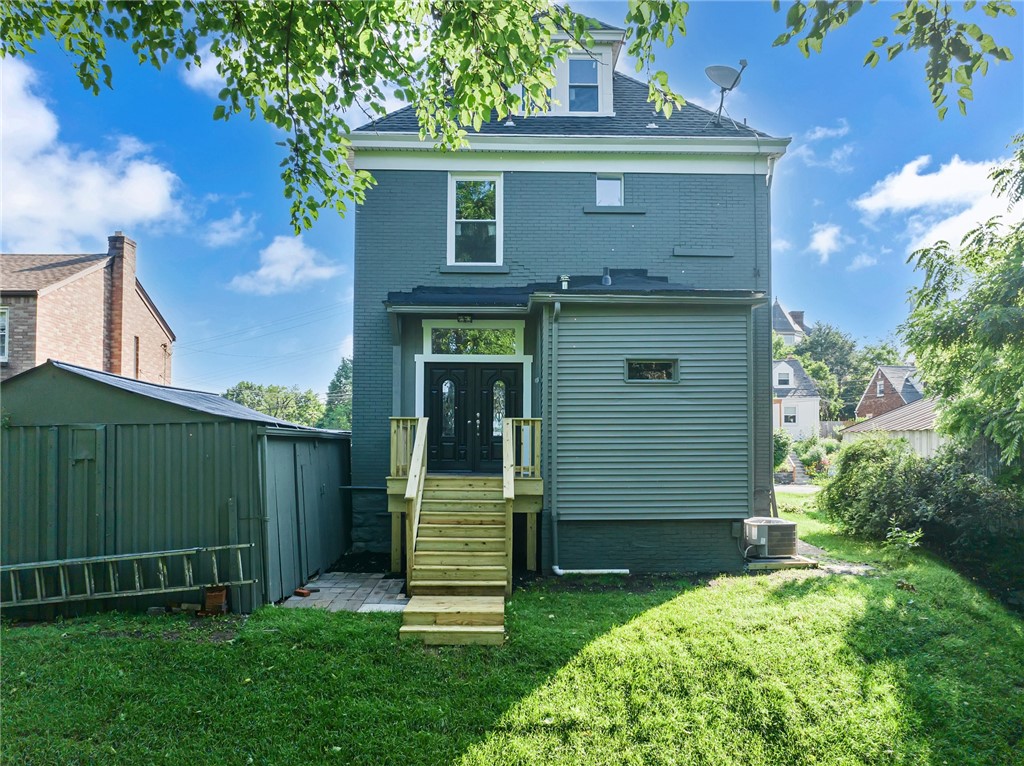 615 Cliff Ave
